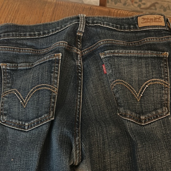 Levi’s Women’s 515 Bootcut Jeans - Picture 6 of 7